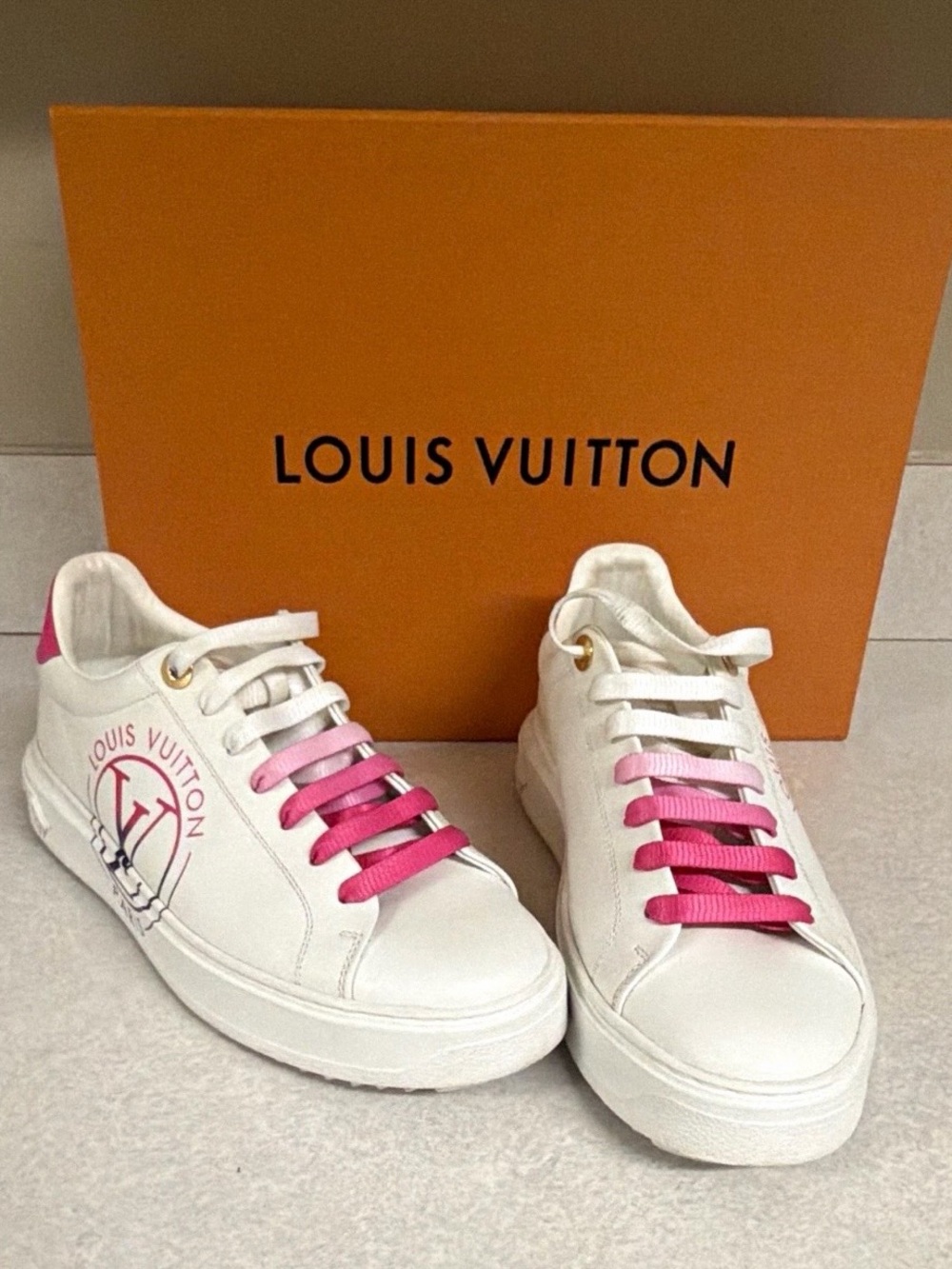 Louis Vuitton White Leather Sneakers with Pink Gradient Laces